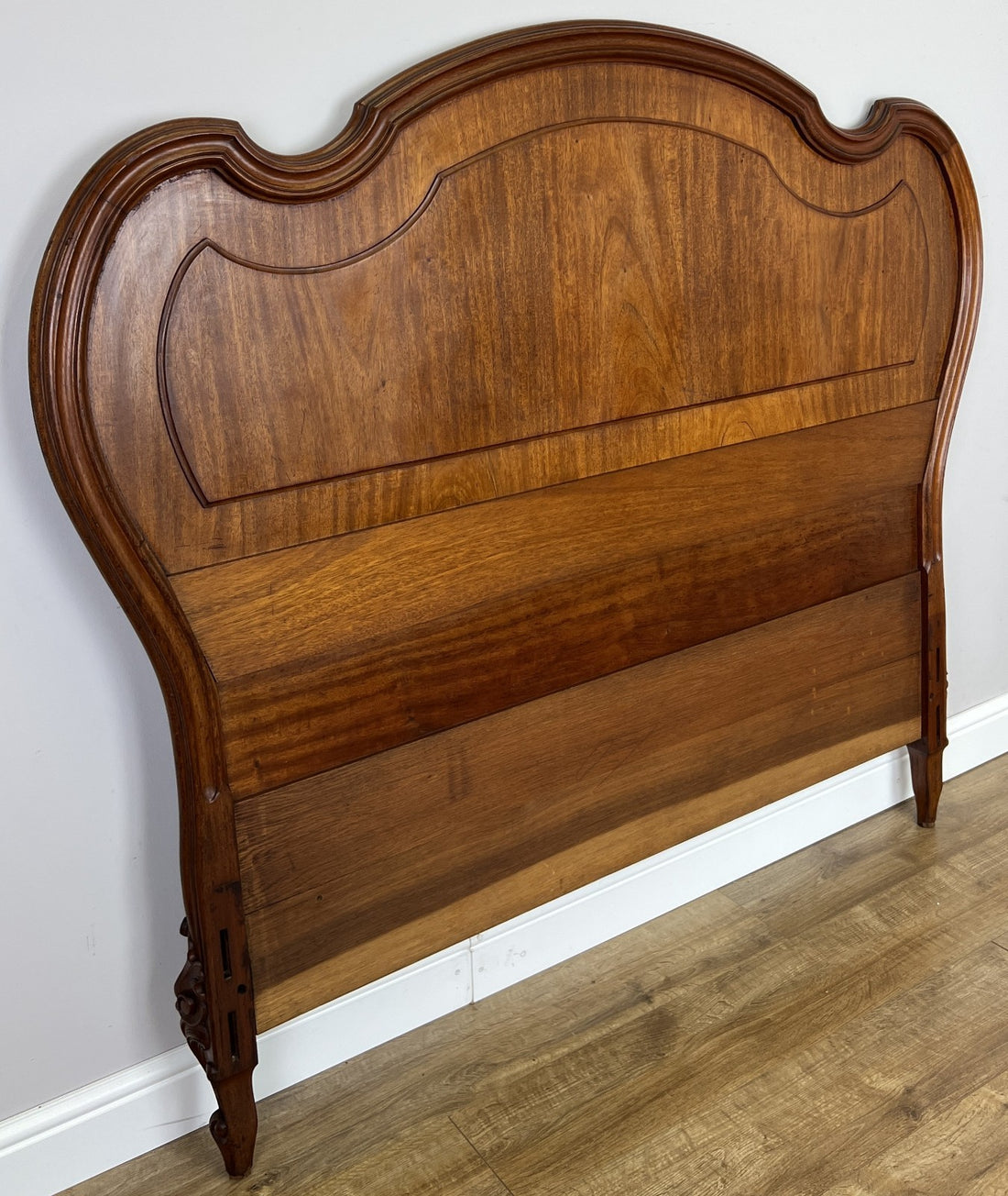 Headboard Antique French Style Walnut Double Bed Carved Headboard LOT 64520