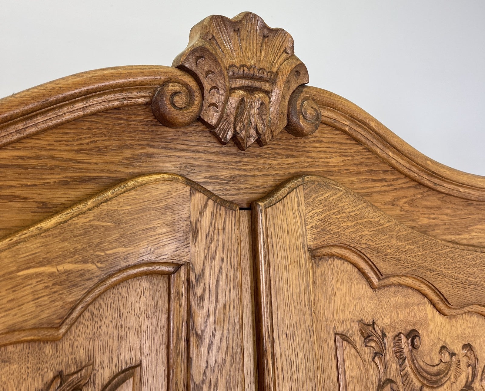Wardrobe Vintage French Louis XVI Style Oak Four Door Carved Armoire LOT 63864