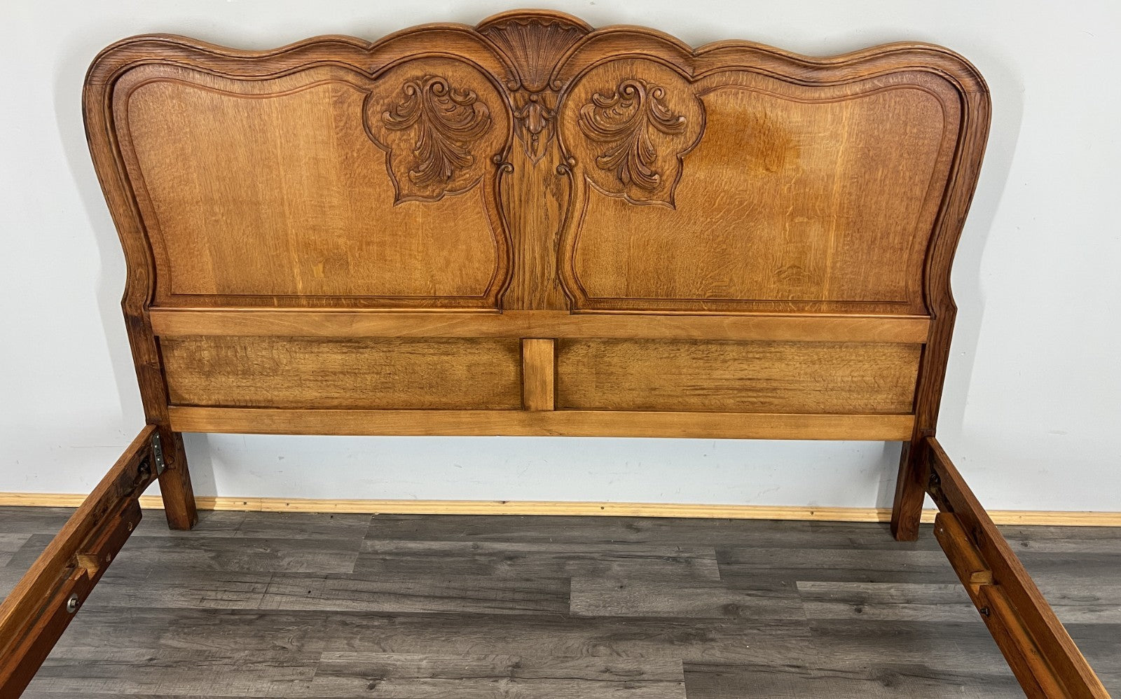 Bed Vintage French Louis XVI King Size Bed Frame Oak Carved Headboard LOT 46233