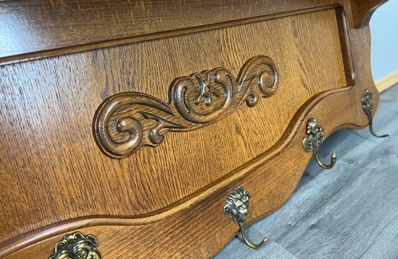 Coat Rack Antique French Oak Carved Wall Coat Hanger 5 Brass Hooks LOT 35067