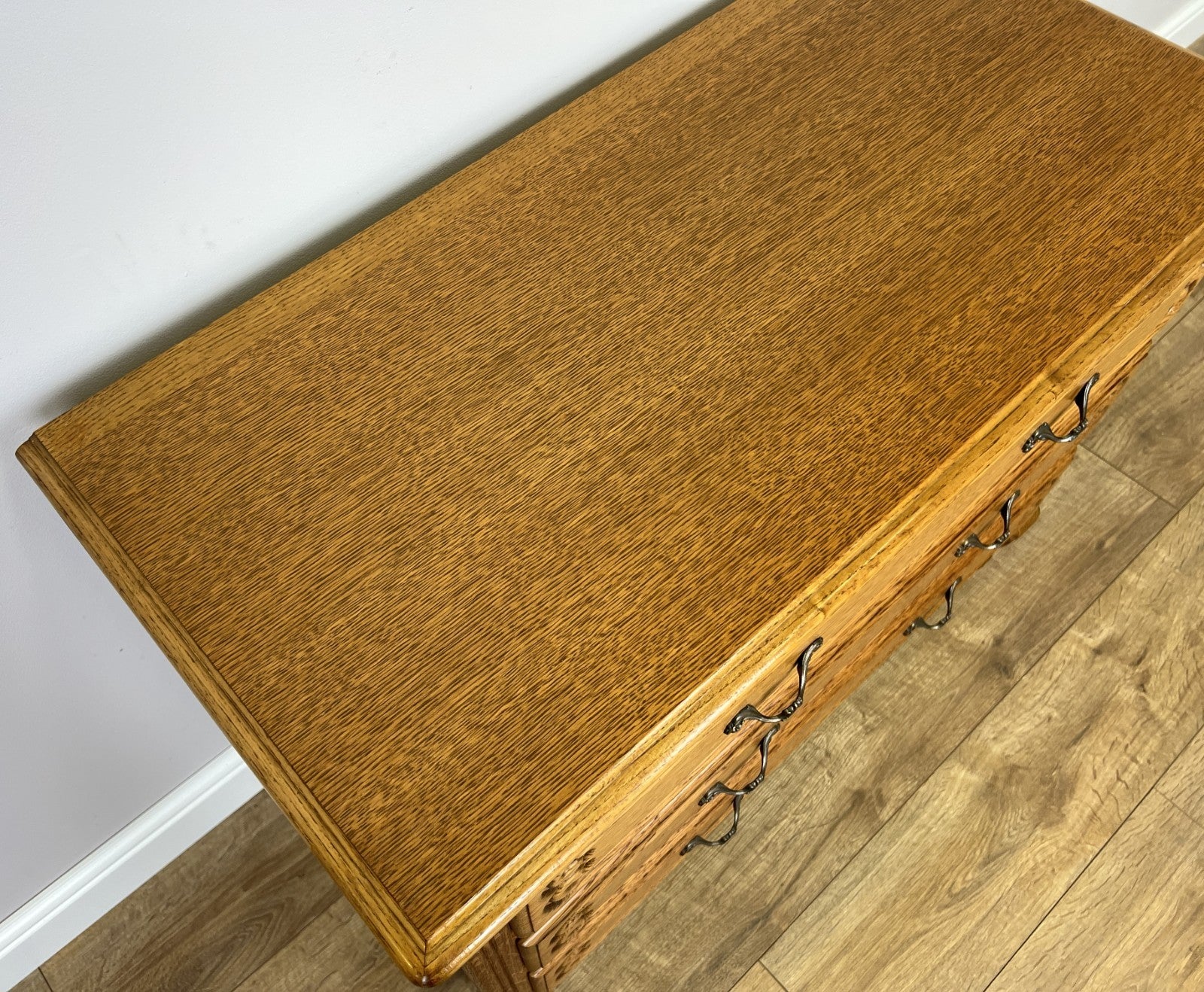 Chest of Drawers Vintage French Louis Oak 3 Drawers Carved Cabinet LOT 62549