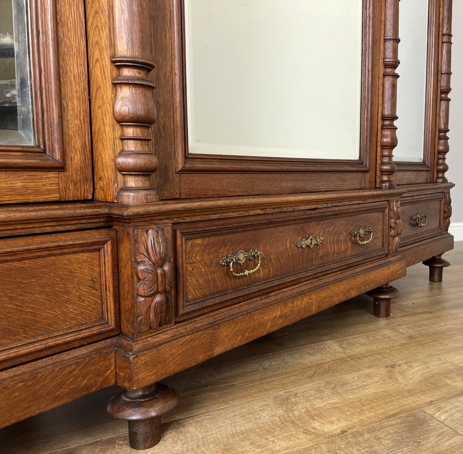 Wardrobe Antique French Style Oak Three Door Carved Mirrored Armoire LOT 62316