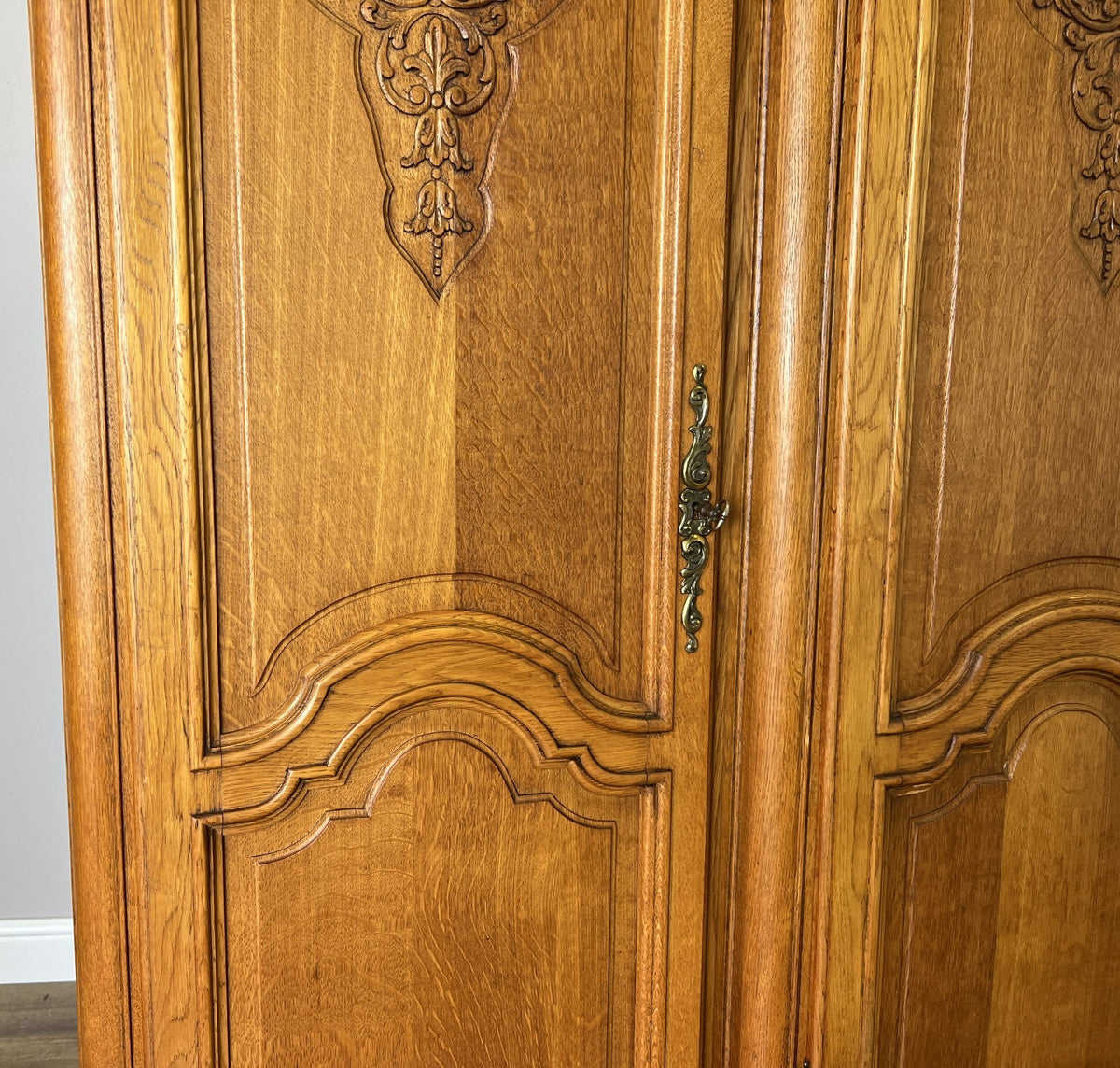 Wardrobe Vintage French Louis XVI Style Oak Four Door Carved Armoire LOT 6516
