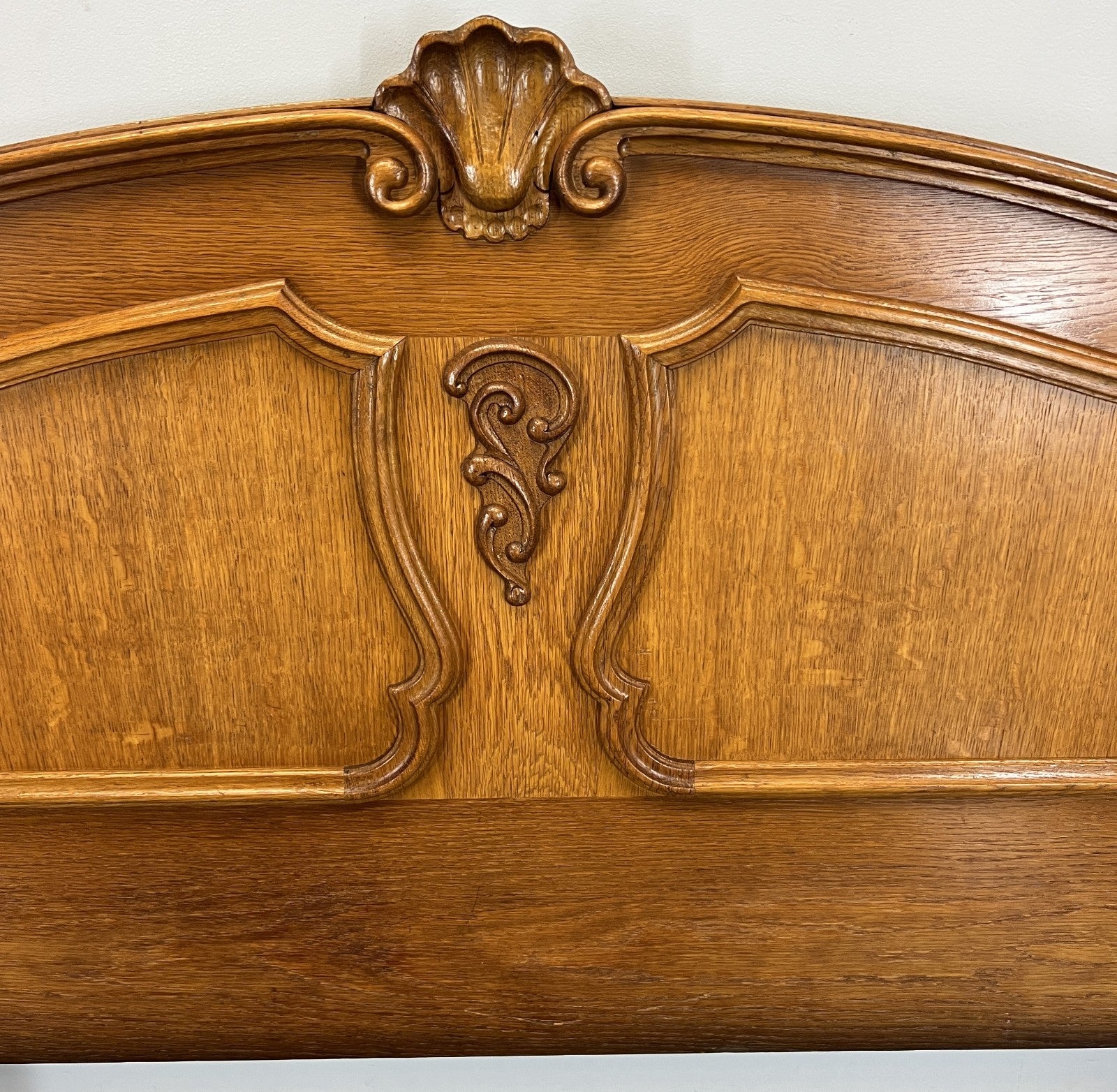 Bed Vintage French Louis XVI Double Bed Frame With Bedside tables    LOT 46267