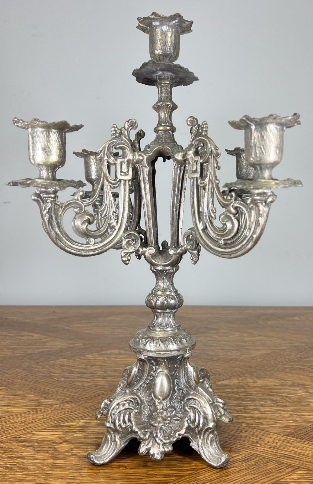 Candelabra Vintage French Style Metal Five Arm Table Centrepiece LOT 46710