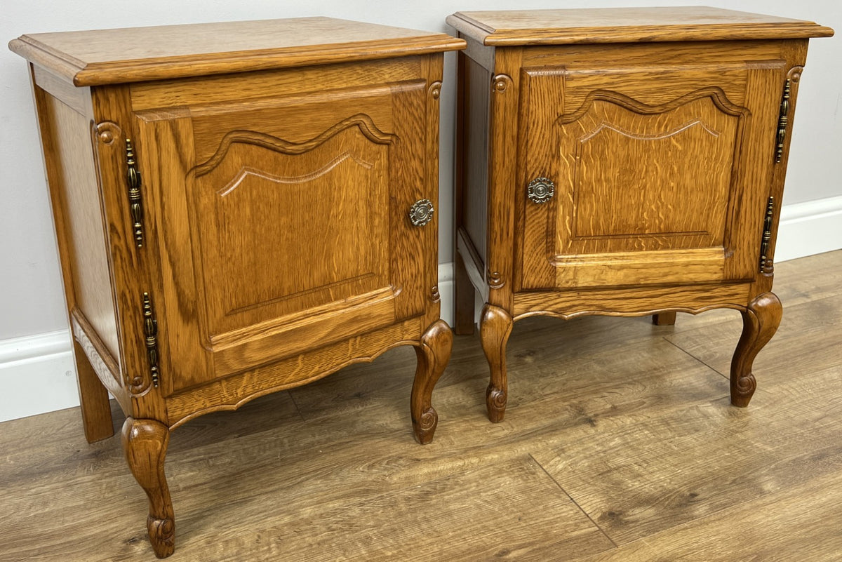 Pair of Bedside Tables Vintage French Louis Oak Nightstands Cabinets LOT 62952