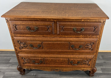 Chest of Drawers Vintage French Louis Oak Cabinet with Carved Front LOT 43490