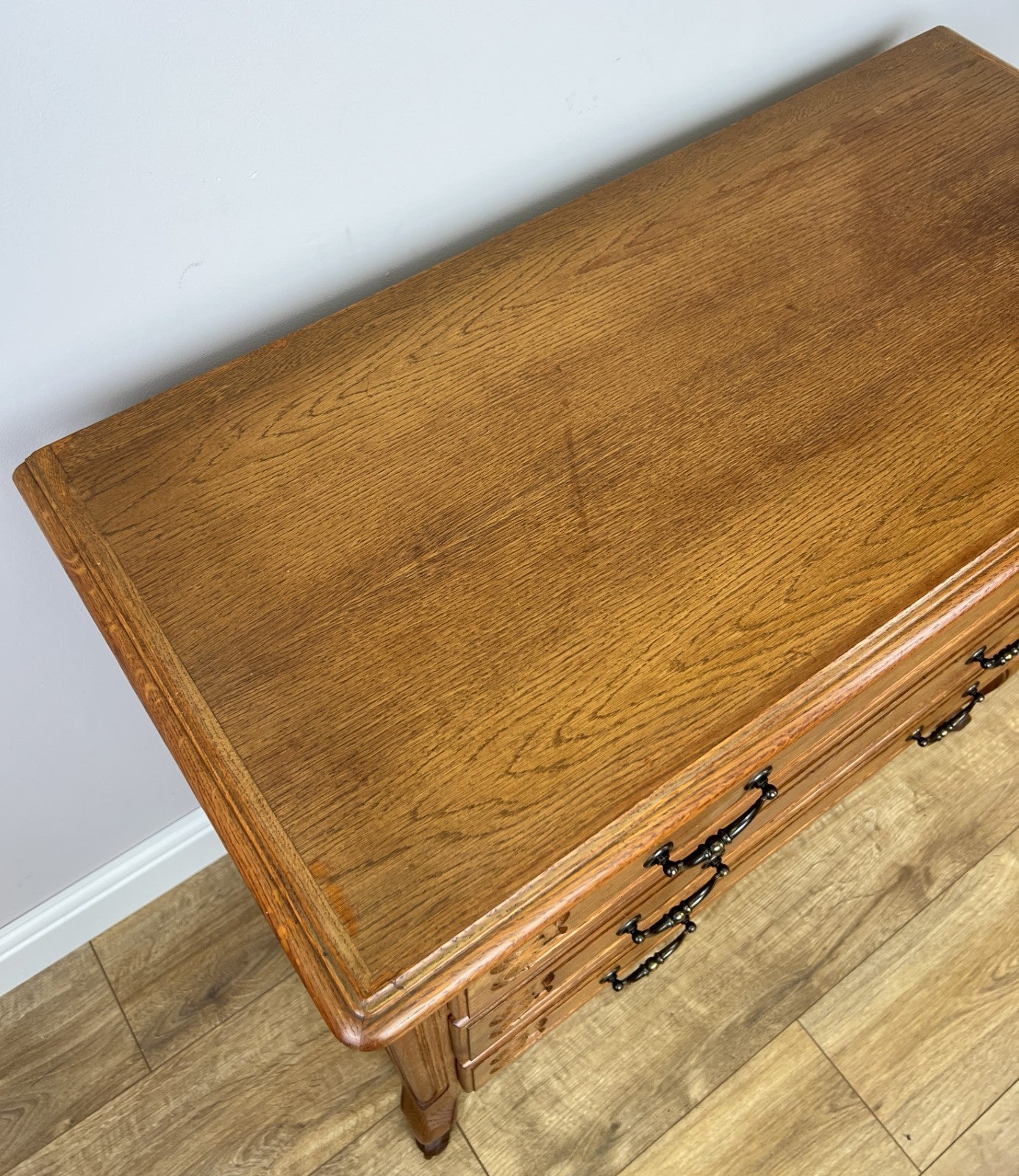 Chest of Drawers Vintage French Louis Oak 3 Drawers Carved Cabinet LOT 62509