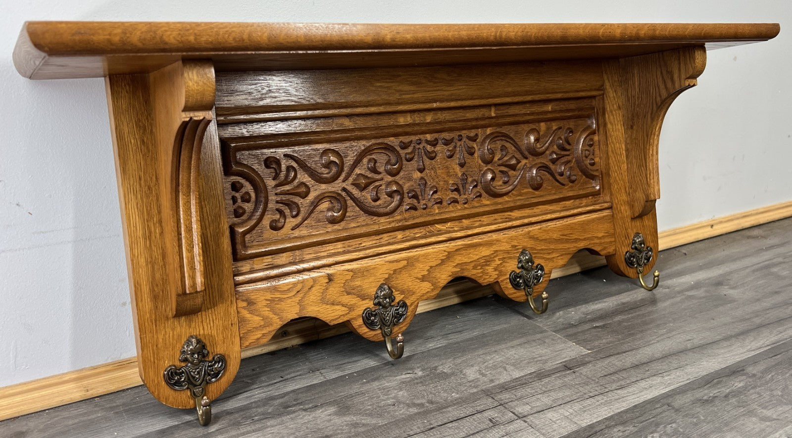 French Vintage Style Coat Rack Oak 4 Hooks Ornate Wall Shelf Coat LOT 46902