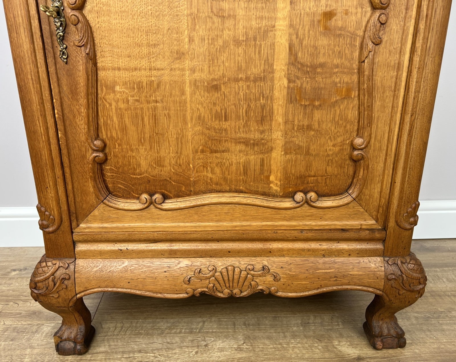 Cabinet Vintage French Style Oak Sideboard with Carved Cupboard LOT 62486