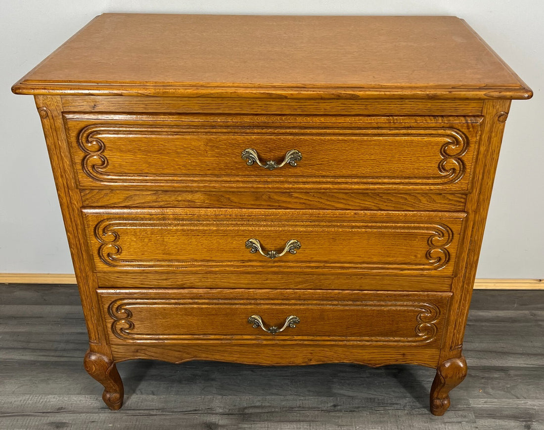 Chest of Drawers Vintage French Louis XIV 3 Drawers Carved Cabinet LOT 28540