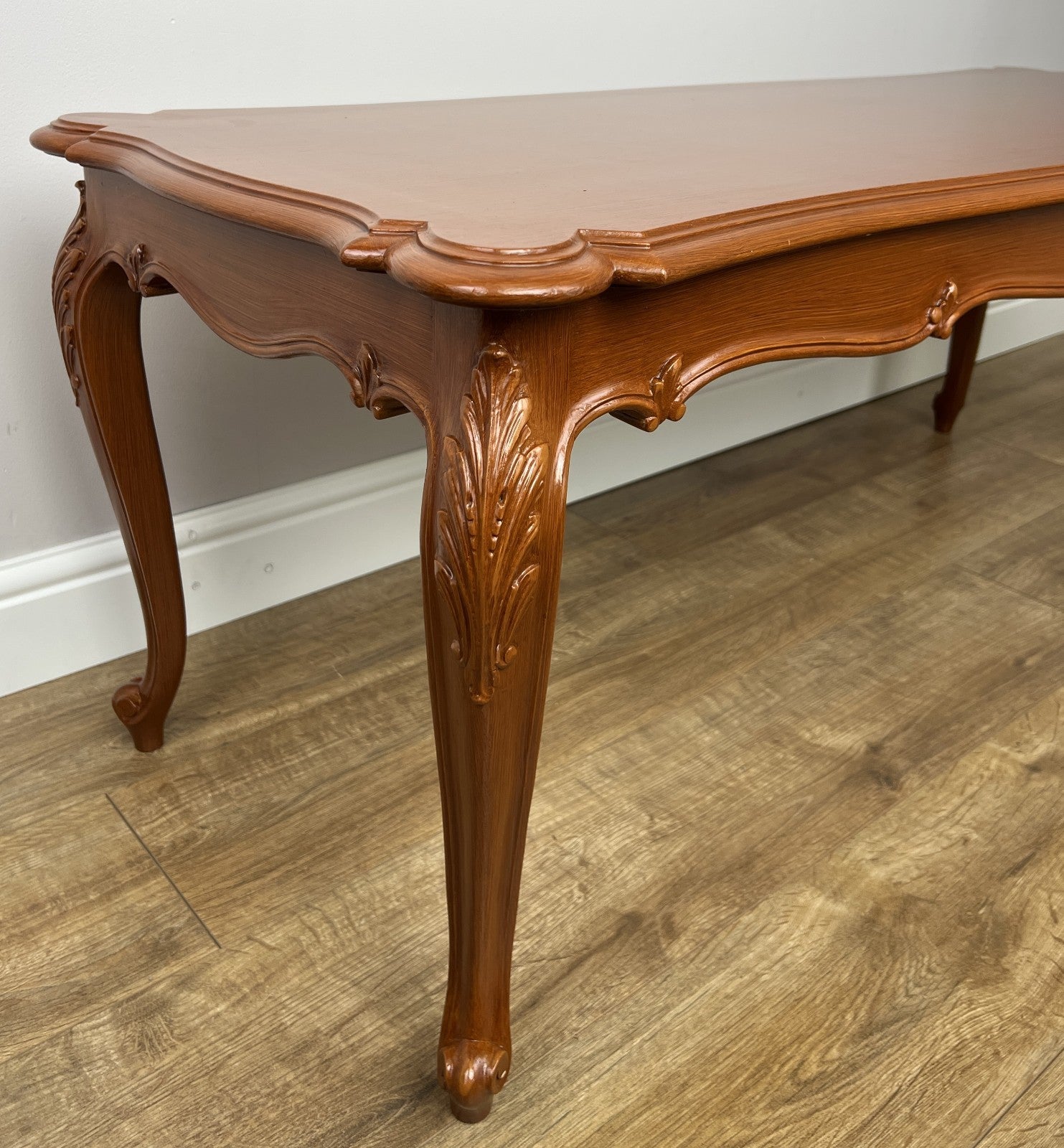 Coffee Table Vintage French Louis Style Carved Coffee Table LOT 49698