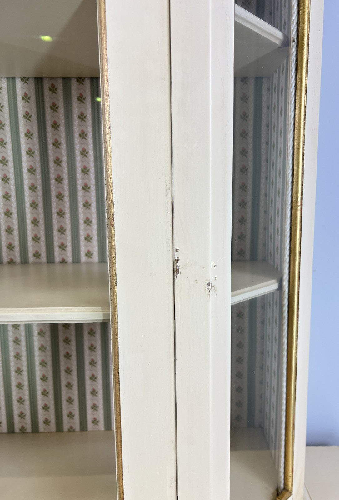 Display Cabinet Vintage French Style Shabby Chic Glazed Sideboard LOT 47927