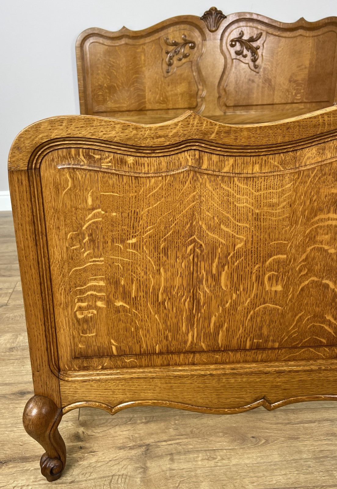 Bed Vintage French Louis XVI Double Bed Frame Oak Carved Headboard LOT 49133