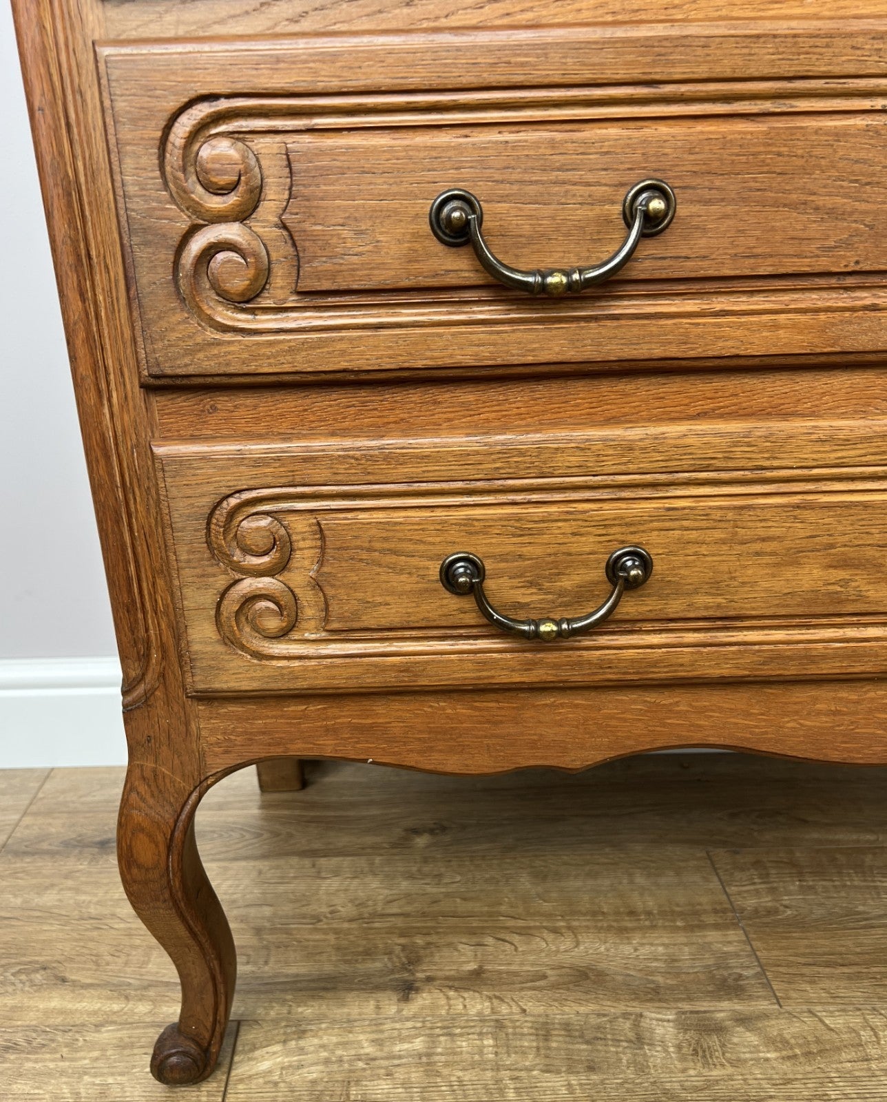 Chest of Drawers Vintage French Louis Oak 3 Drawers Carved Cabinet LOT 62505