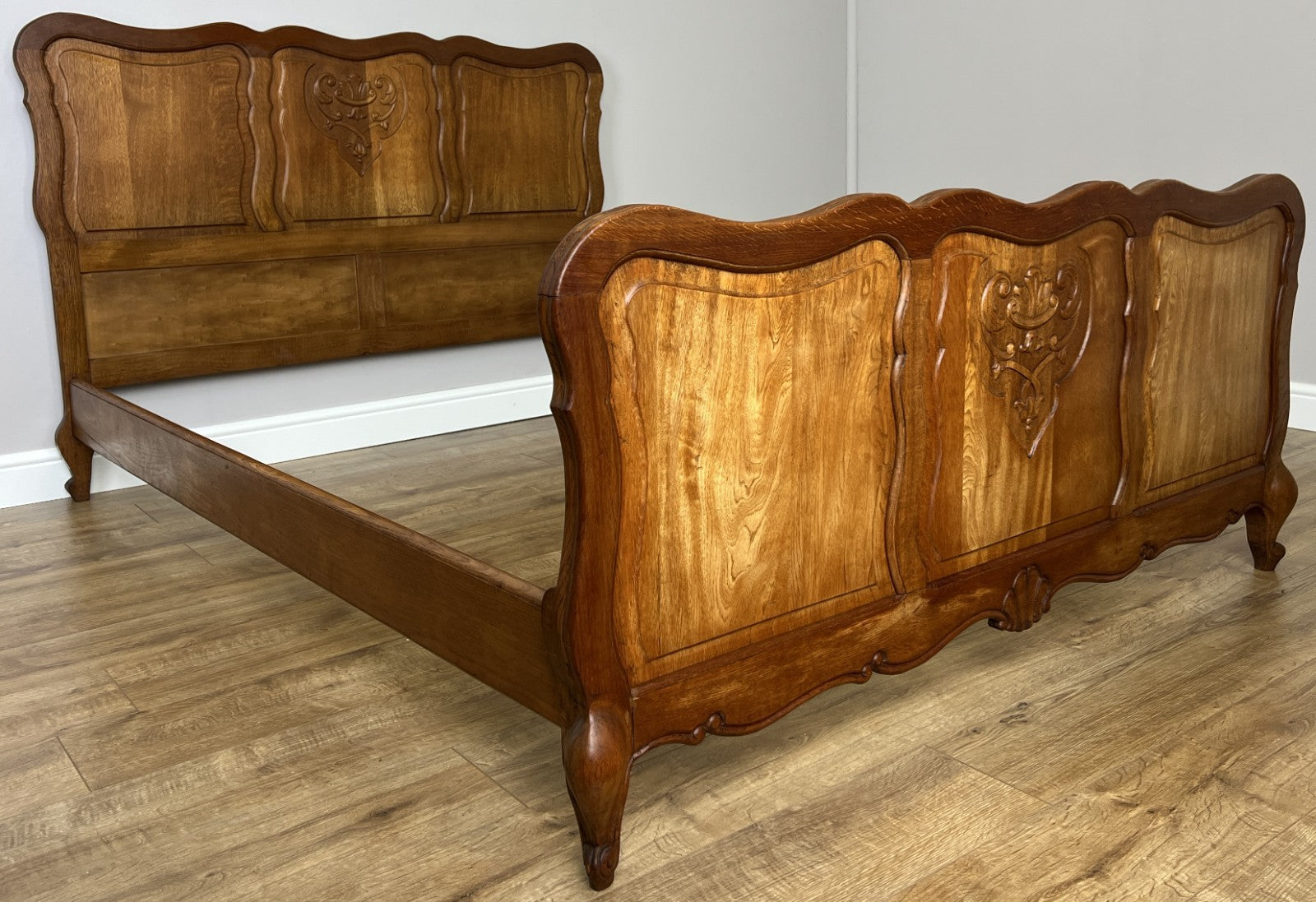 Bed Vintage French Louis XVI Double Bed Frame Oak Carved Headboard LOT 49146