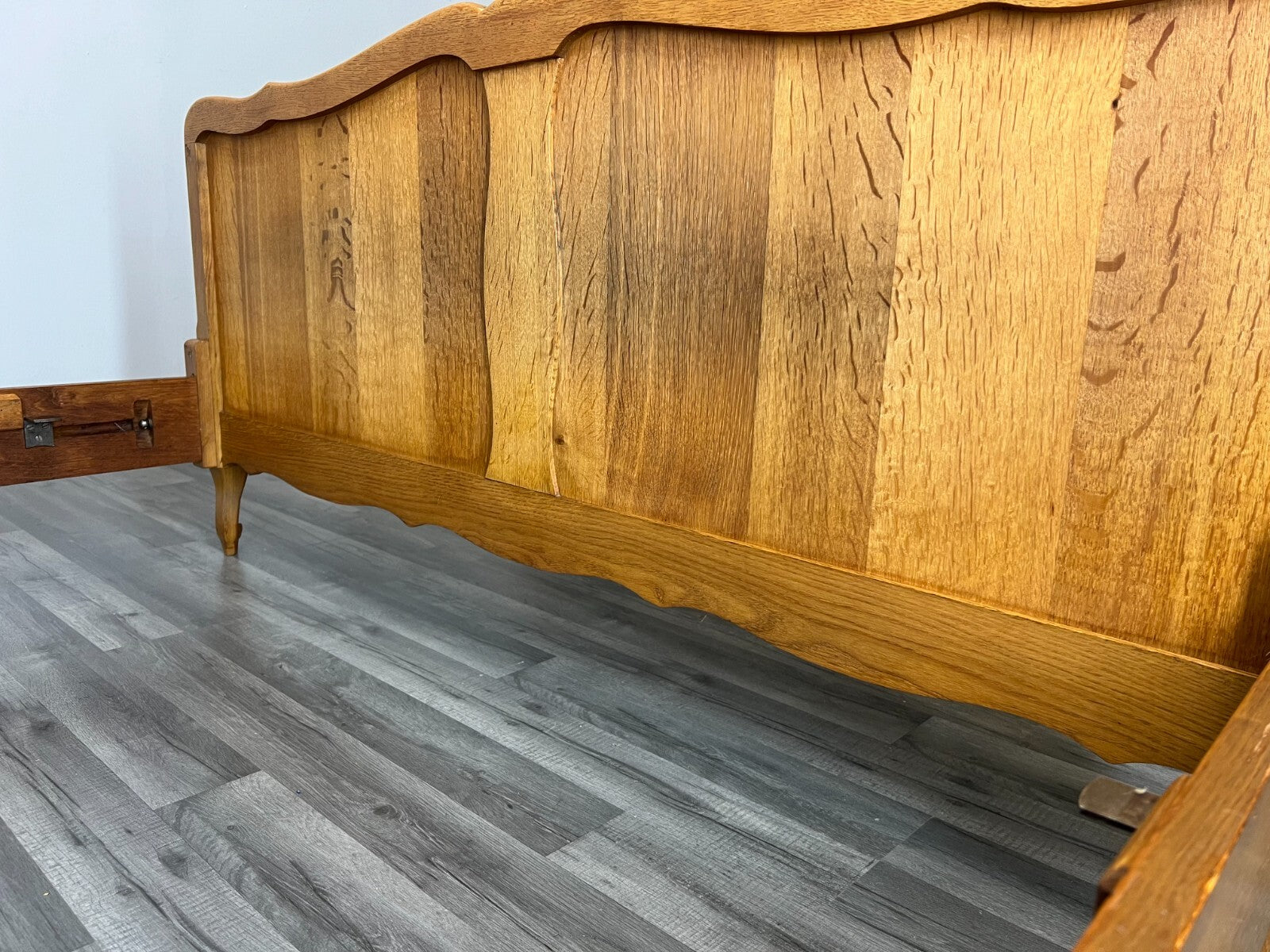 Bed Vintage French Louis XVI Oak Double Bed Frame Carved Headboard LOT 33398