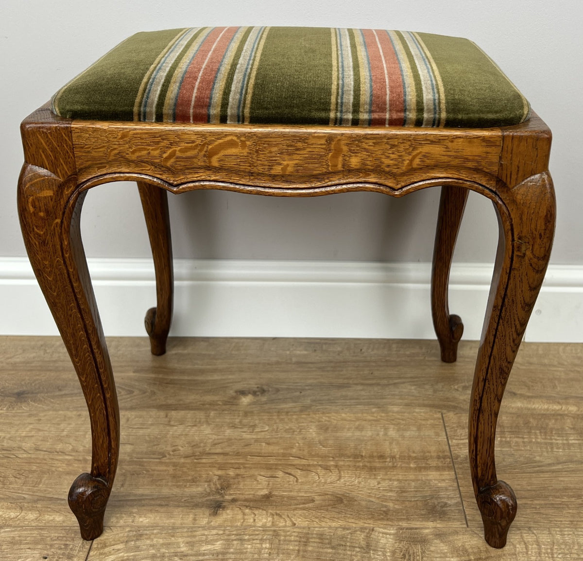 Footstool Vintage French Louis Style Oak Table Stool Upholstered Seat LOT 62292