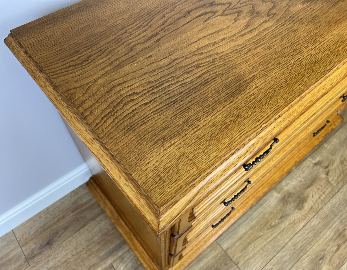 Chest of Drawers Vintage French Style 3 Drawers Carved Storage Cabinet LOT 628710