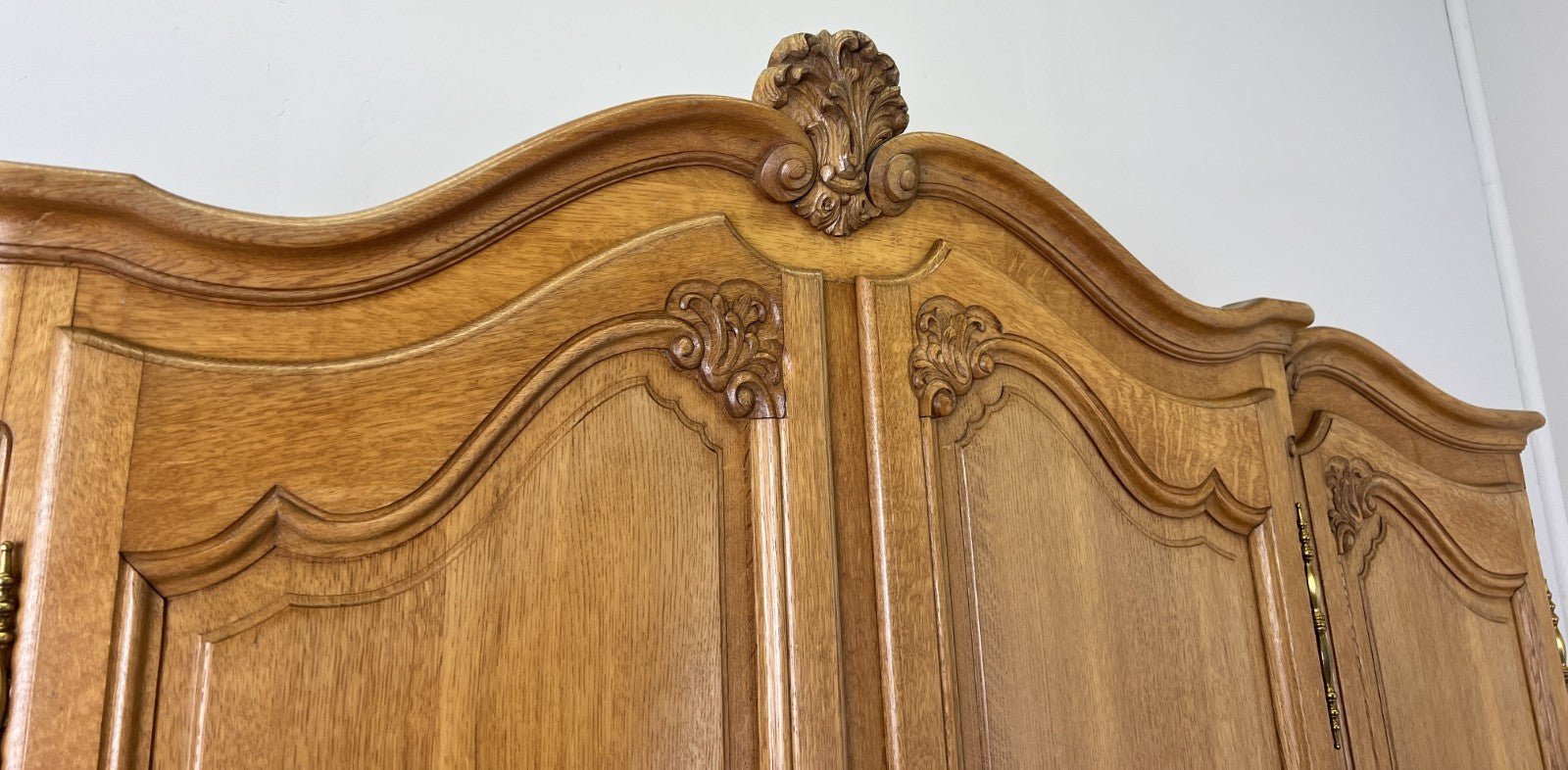 Wardrobe Vintage French Louis XVI Style Oak Four Door Carved Armoire LOT 63856