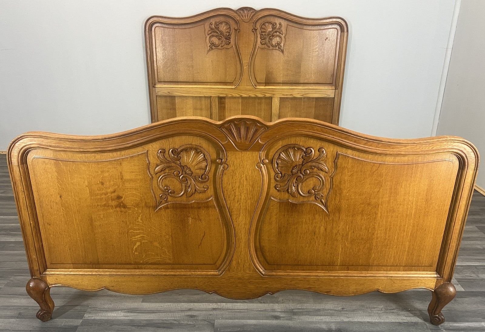 Bed Vintage French Louis XVI Double Bed Frame Oak Carved Headboard LOT 46072