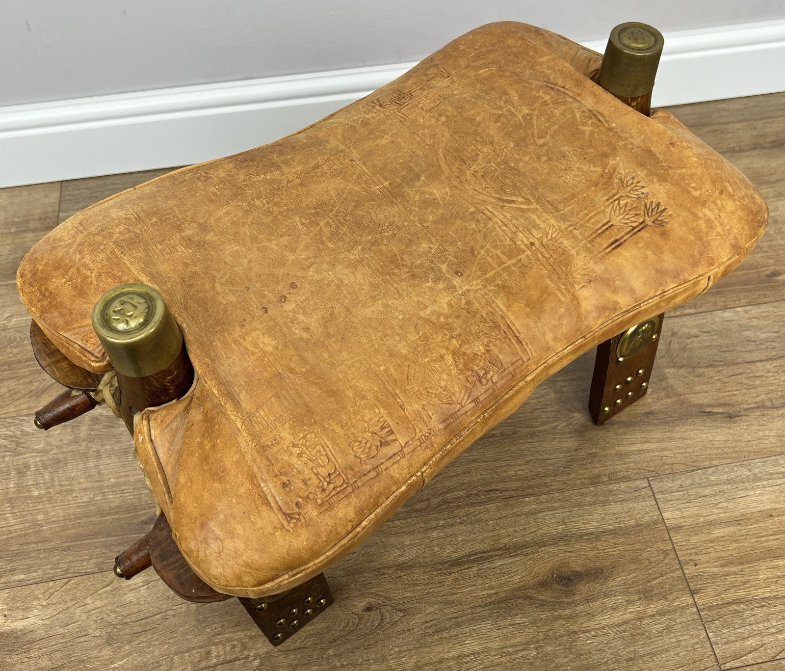 Footstool Vintage Style Oak Stool Brass Upholstered Leather Seat LOT 495714