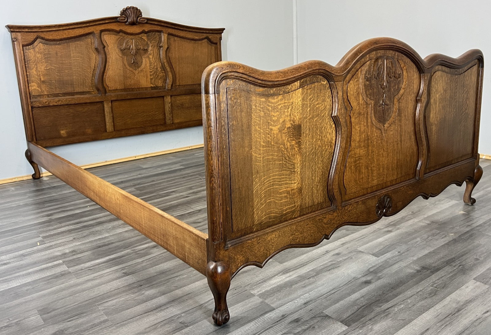 Bed Vintage French Louis XVI Double Bed Frame Oak Carved Headboard LOT 46001