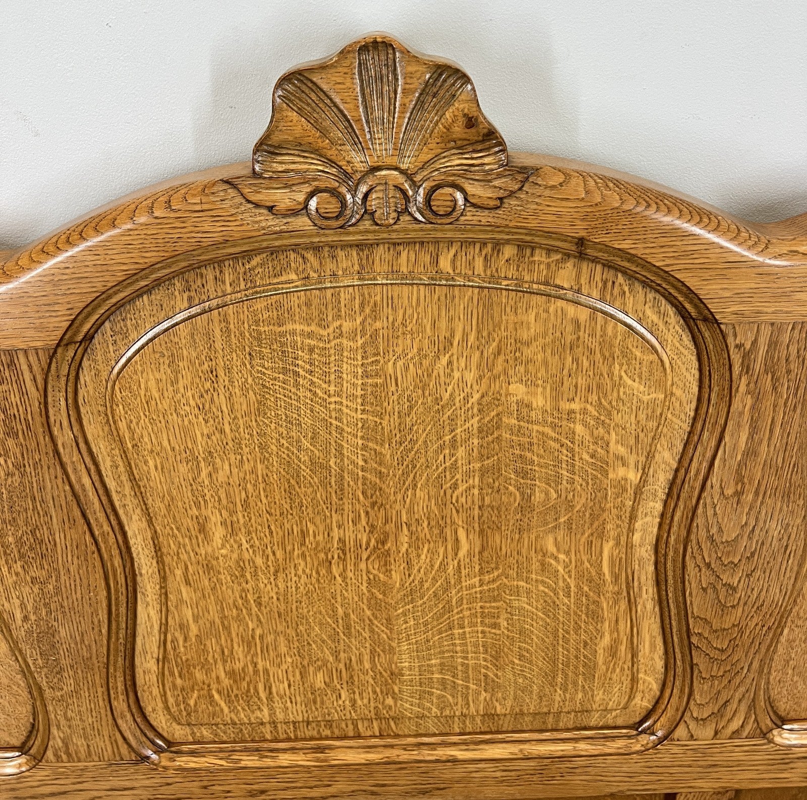 Bed Vintage French Louis XVI Double Bed Frame Oak Carved Headboard LOT 46156