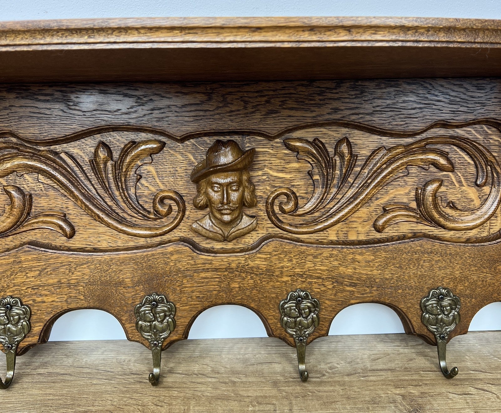 Coat Rack Vintage French Oak Wall Mounted 6 Hooks Carved Rack Hanger LOT 62027