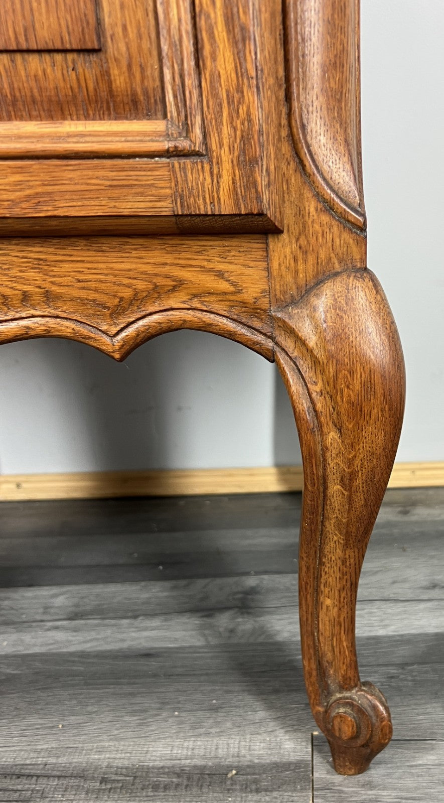 Bedside Table Vintage French Louis XVI Carved Oak Nightstand Cabinet LOT 45304