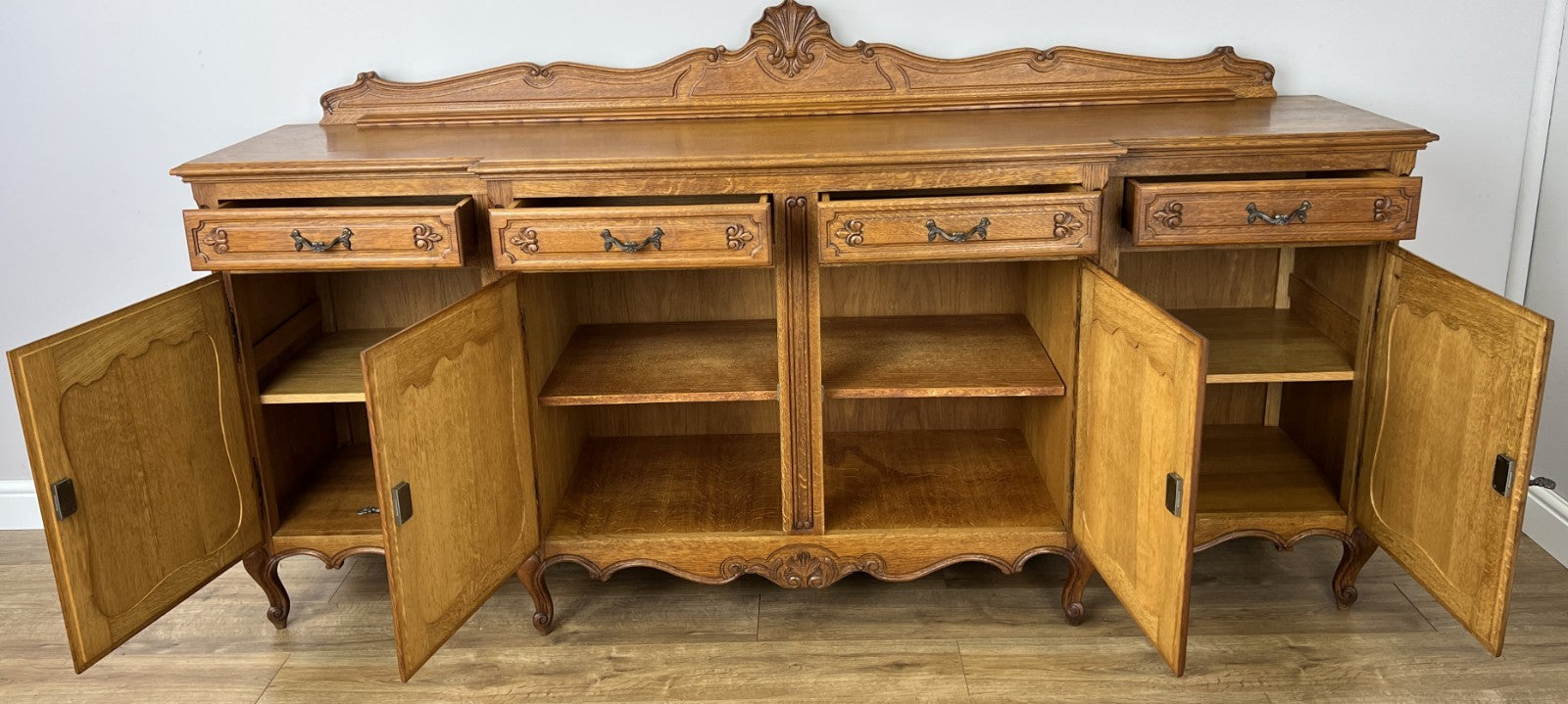 Sideboard Vintage French Louis Style Oak 4 Door Cupboard Carved Cabinet LOT 636317