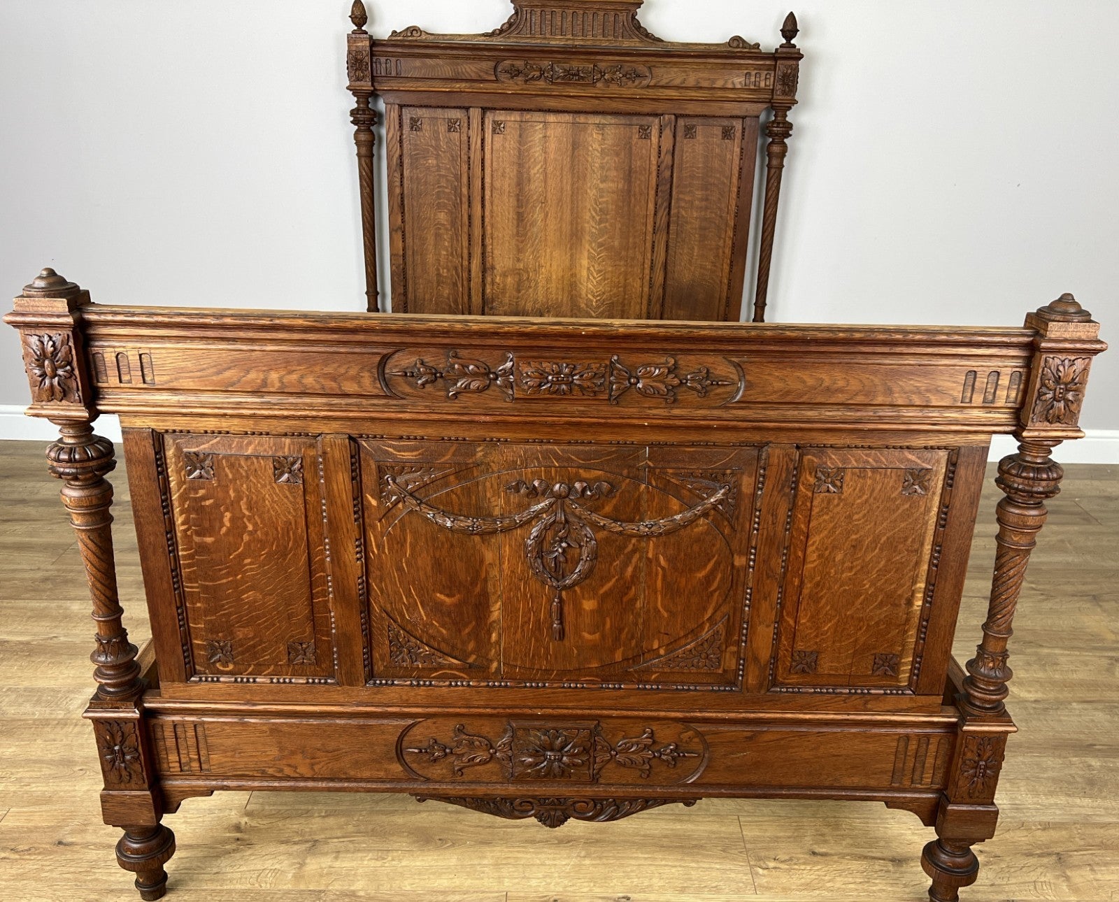 Bed Antique French Style Oak Double Bed Frame Carved Headboard LOT 61511