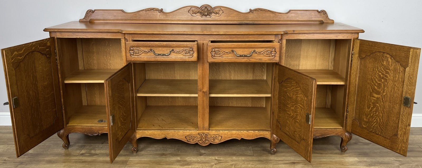 Sideboard Vintage French Louis Style Oak 4 Door Cupboard Carved Cabinet LOT 636119