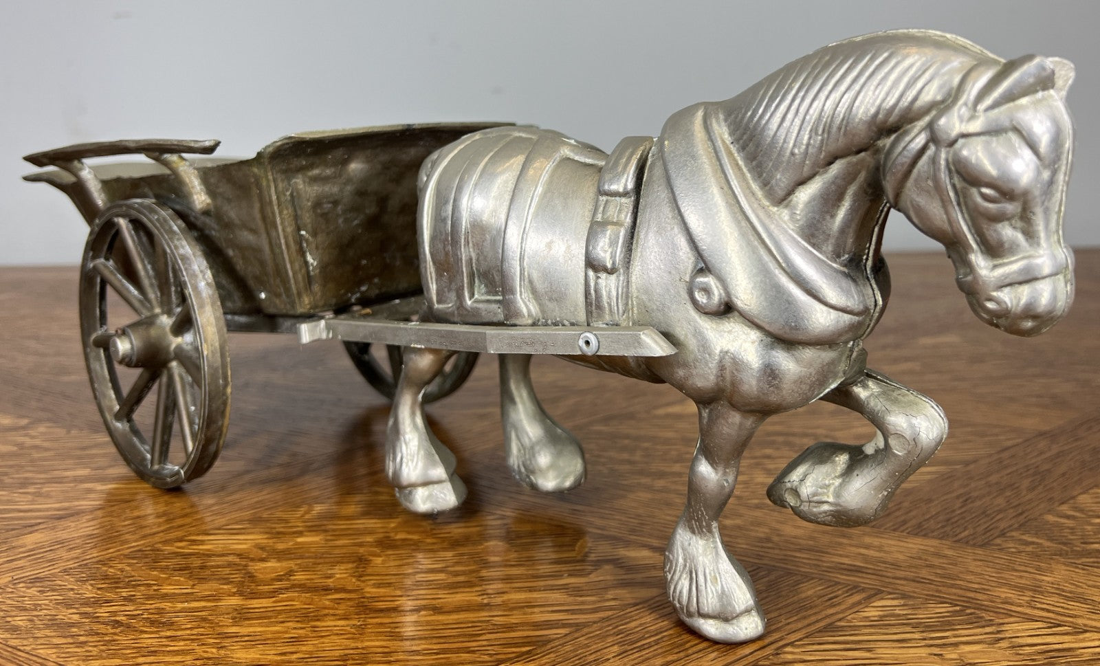 Figurine Horse Cart Vintage Style Metal Horse Drawn Wagon Sculpture LOT 46782