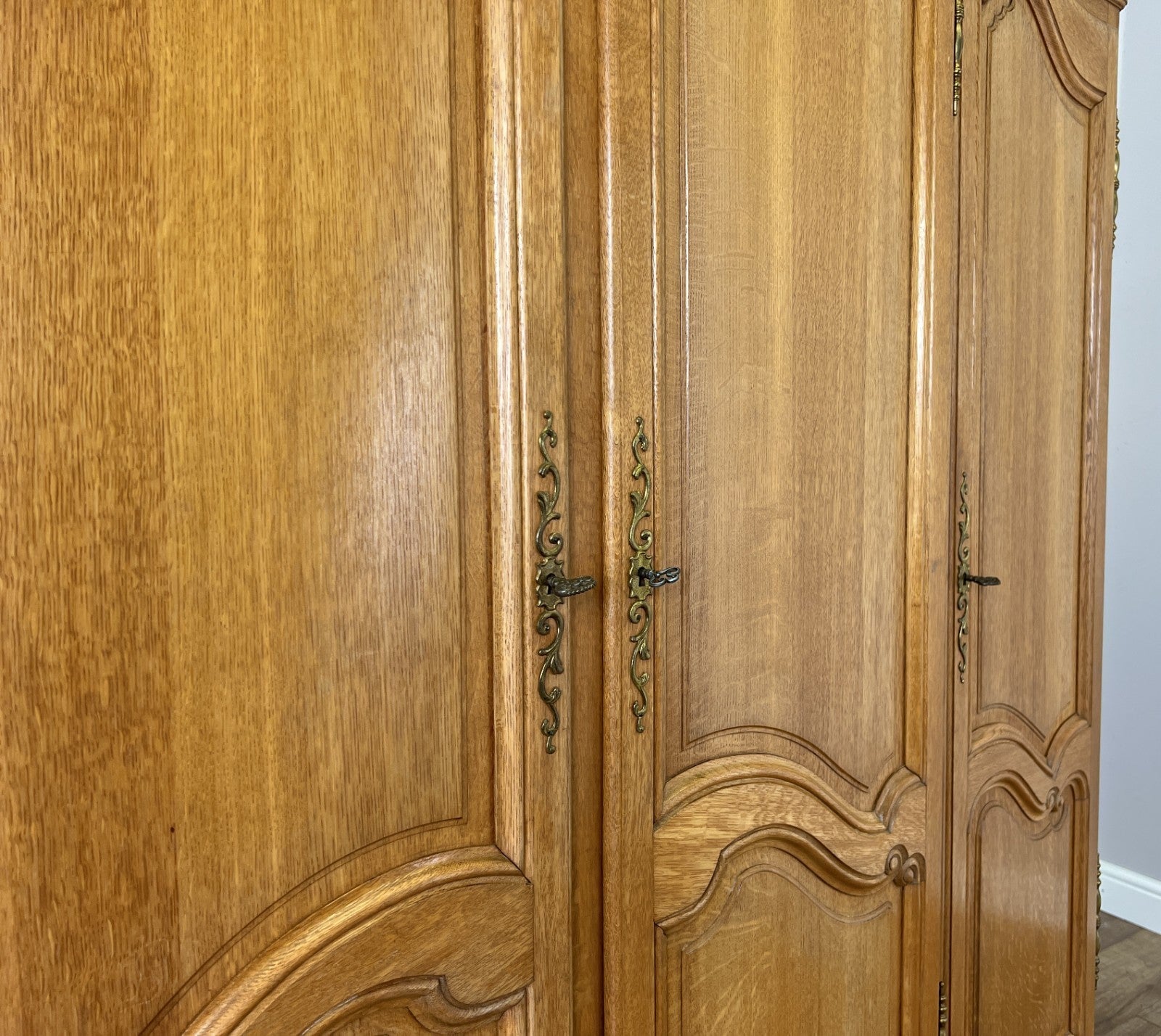 Wardrobe Vintage French Louis XVI Style Oak Four Door Carved Armoire LOT 63857