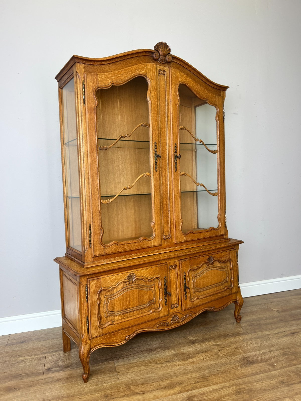 Bookcase Vintage French Louis XIV Style Oak Glazed Display Cabinet LOT 6490