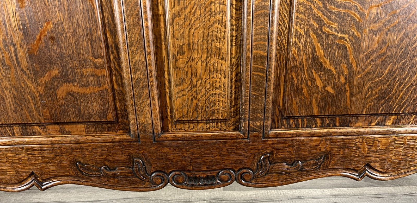 Bed Vintage French Louis XVI Double Bed Frame Oak Carved Headboard LOT 46345