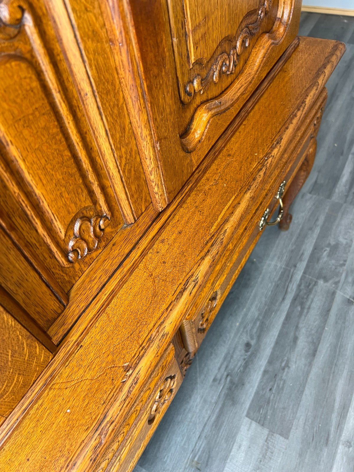 Cabinet Vintage French Louis XVI Oak Carved Sideboard with Drawers LOT 40159