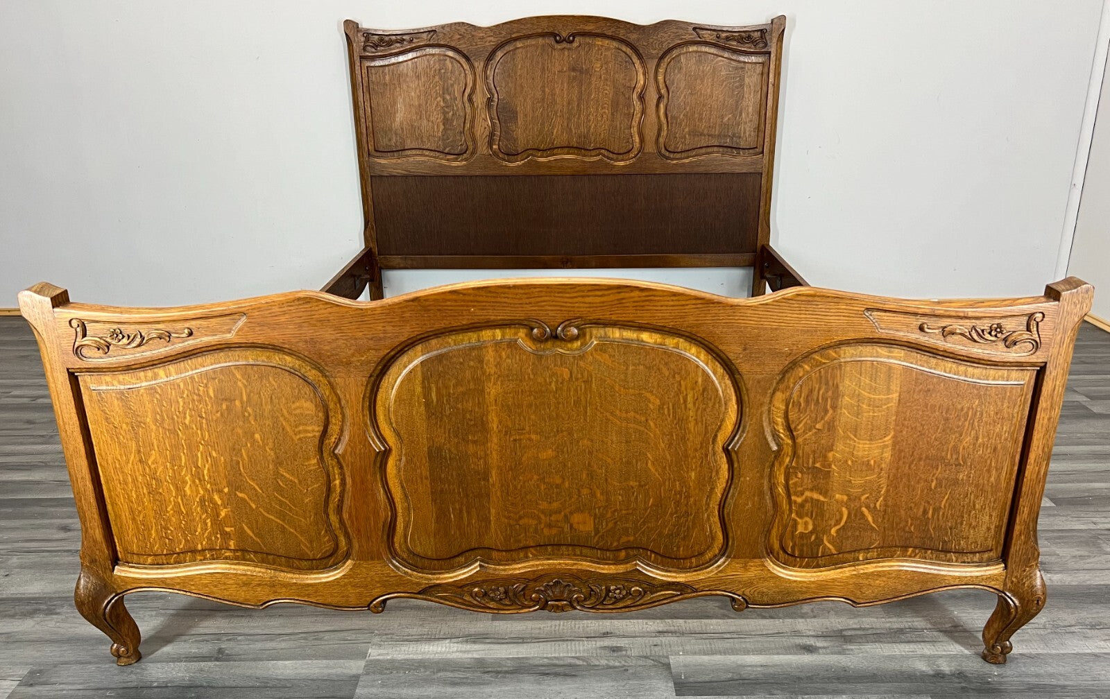 Bed Vintage French Louis XVI Double Bed Frame Oak Carved Headboard LOT 32631