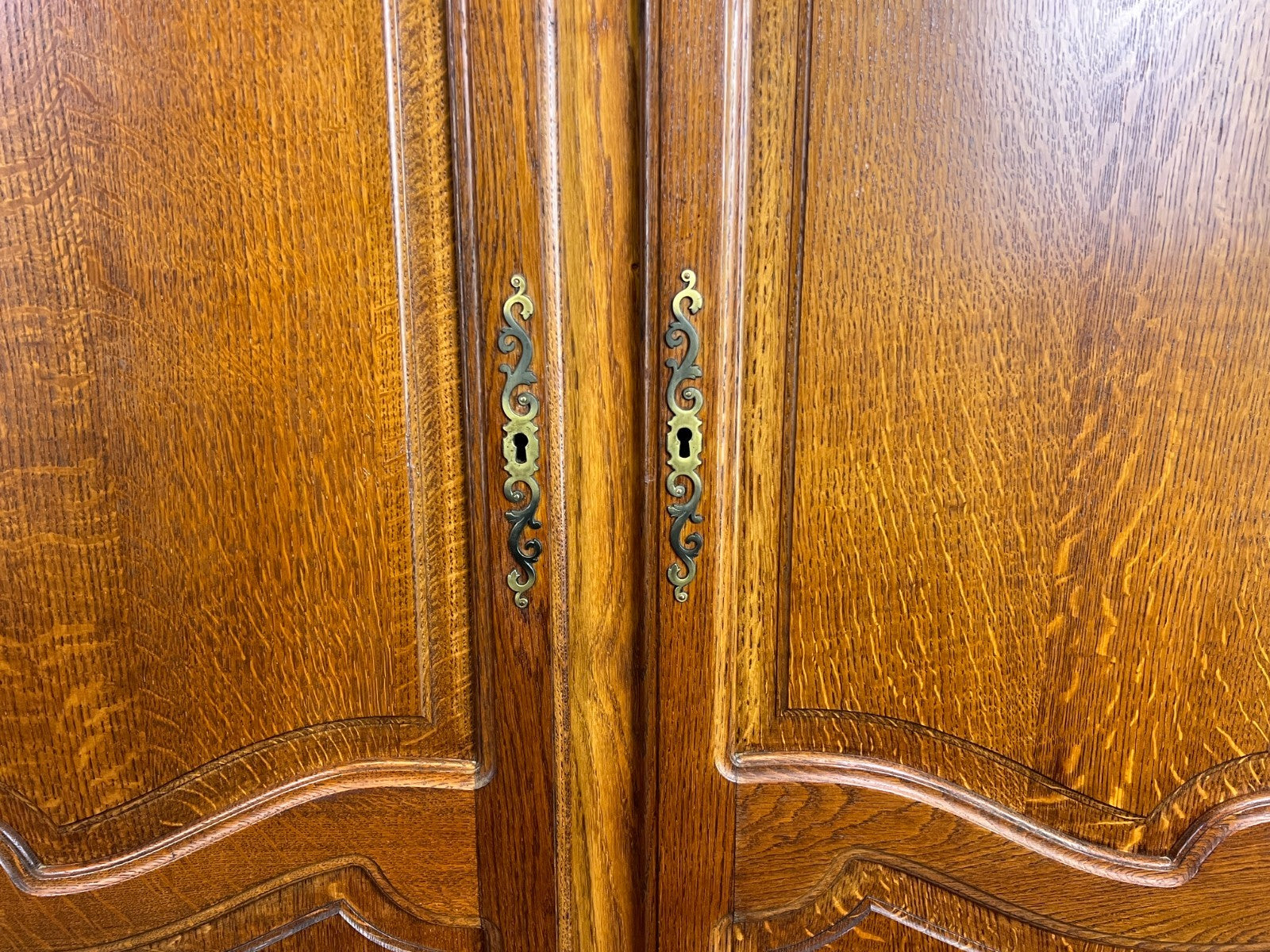 Wardrobe Vintage French Louis XVI Style Oak Four Door Armoire LOT 47944