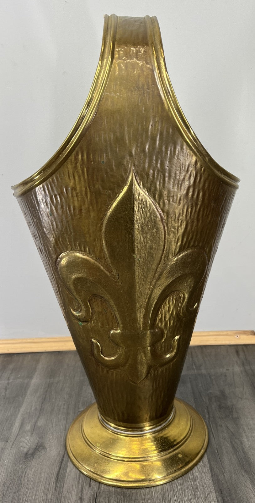 Umbrella Stand Vintage French Style Brass Carved Decorative Holder LOT 46840