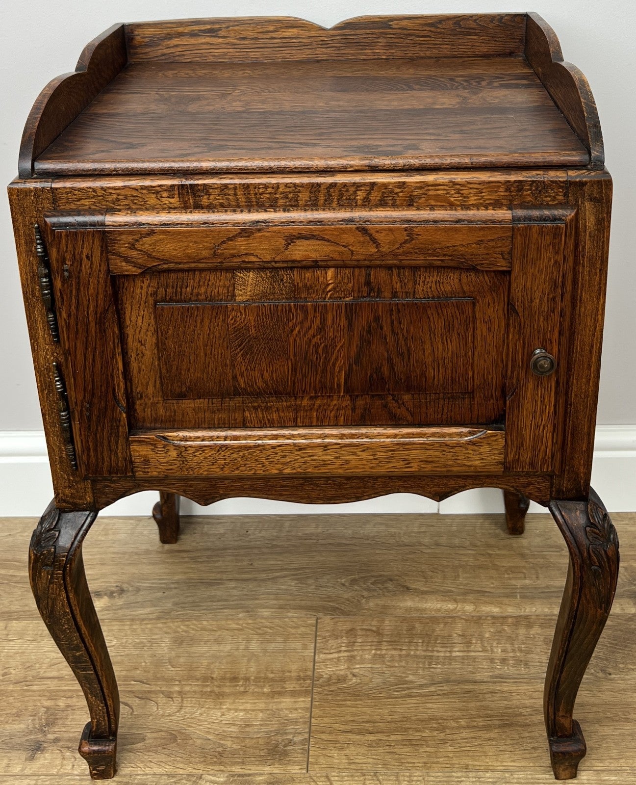 Bedside Table Vintage French Louis Oak Cabinet Cupboard Nightstand LOT 62300