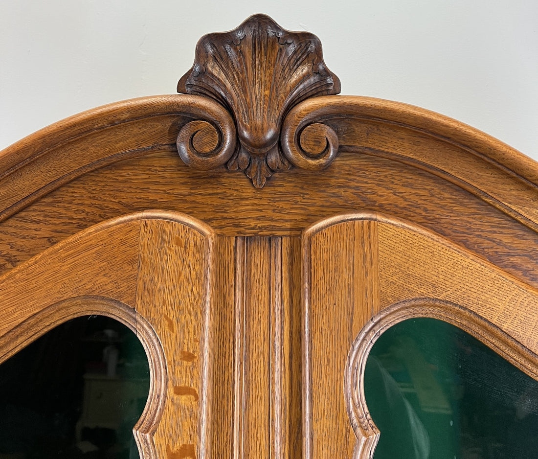 Bookcase Vintage French Louis XIV Style Oak Display Cabinet Sideboard LOT 44771