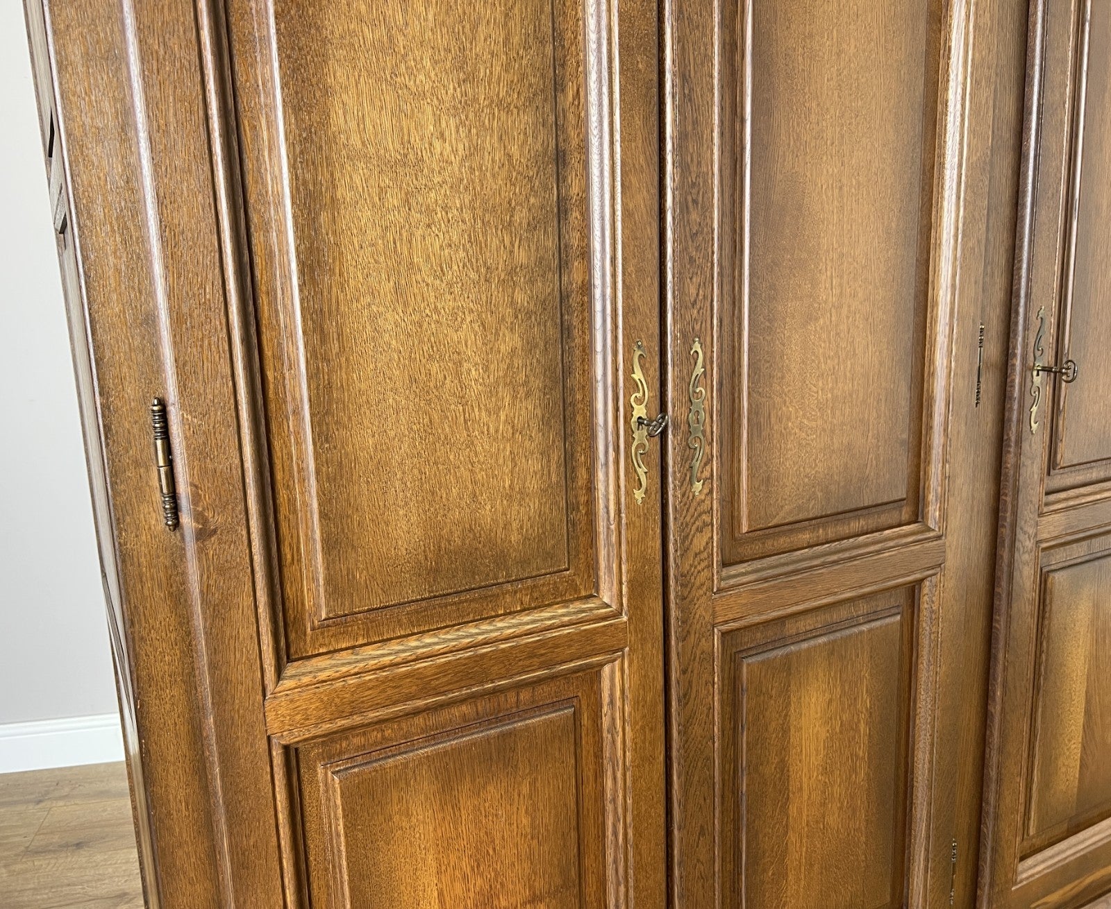 Wardrobe Vintage French Style Oak Four Door Carved Armoire LOT 49783