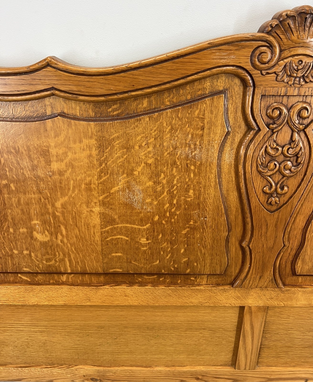 Bed Vintage French Louis XVI Double Bed Frame Oak Carved Headboard LOT 46259