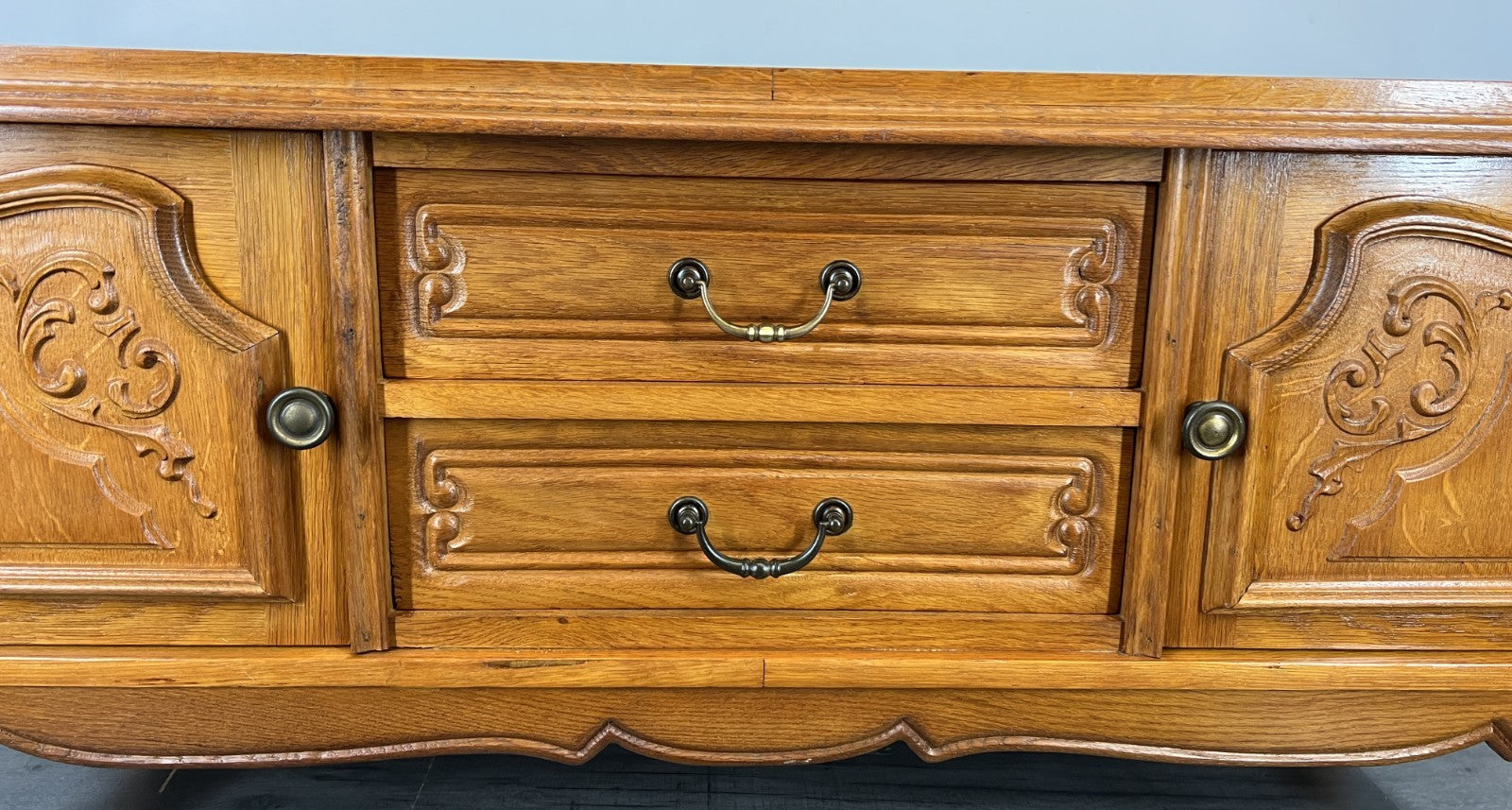 Cabinet Vintage French Louis XVI Style Carved Sideboard Buffet Cupboard Lot 44845