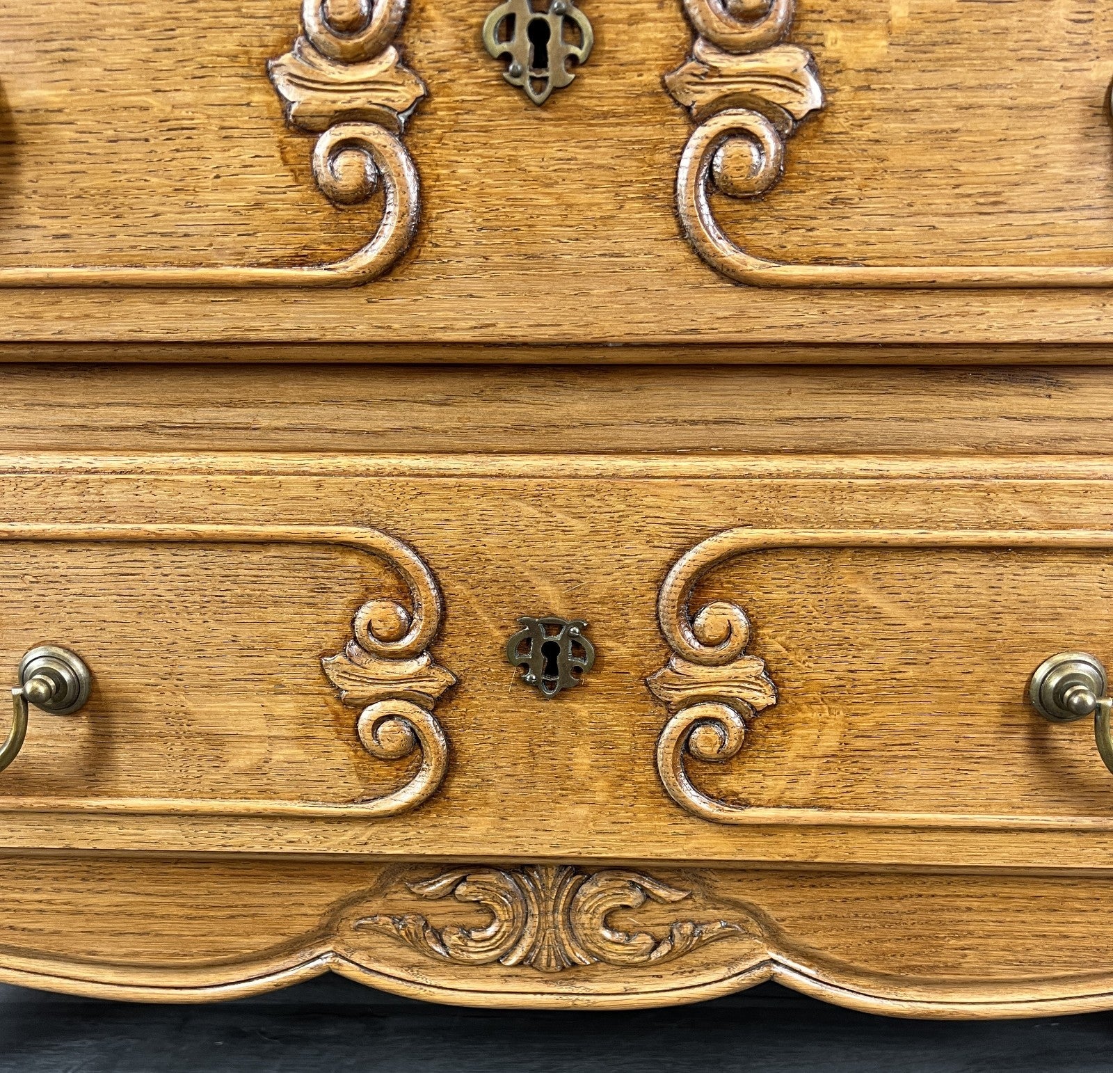 Chest of Drawers Vintage French Oak Louis XVI Style Carved Cabinet LOT 43255