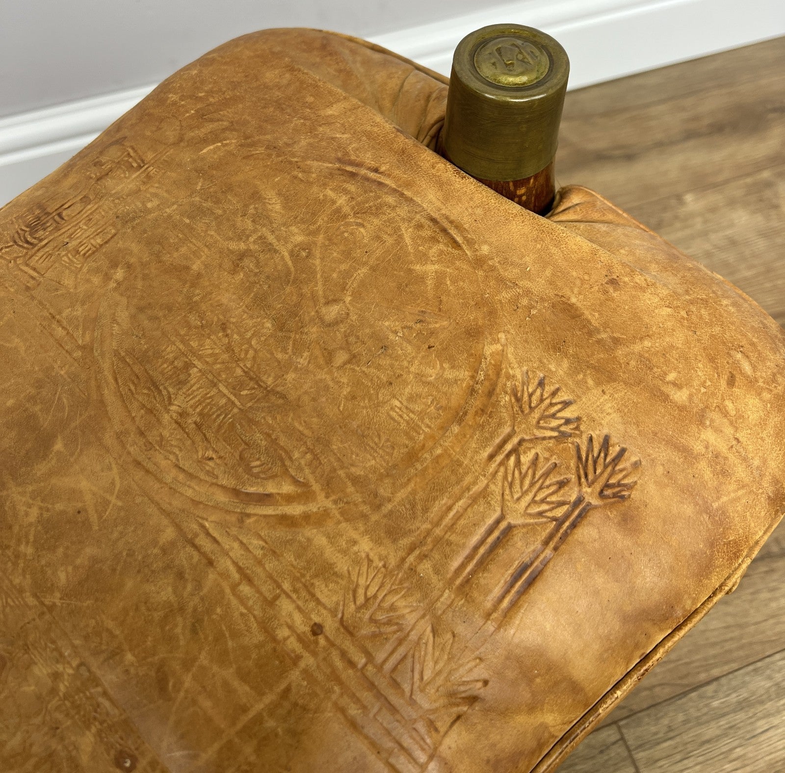 Footstool Vintage Style Oak Stool Brass Upholstered Leather Seat LOT 495710