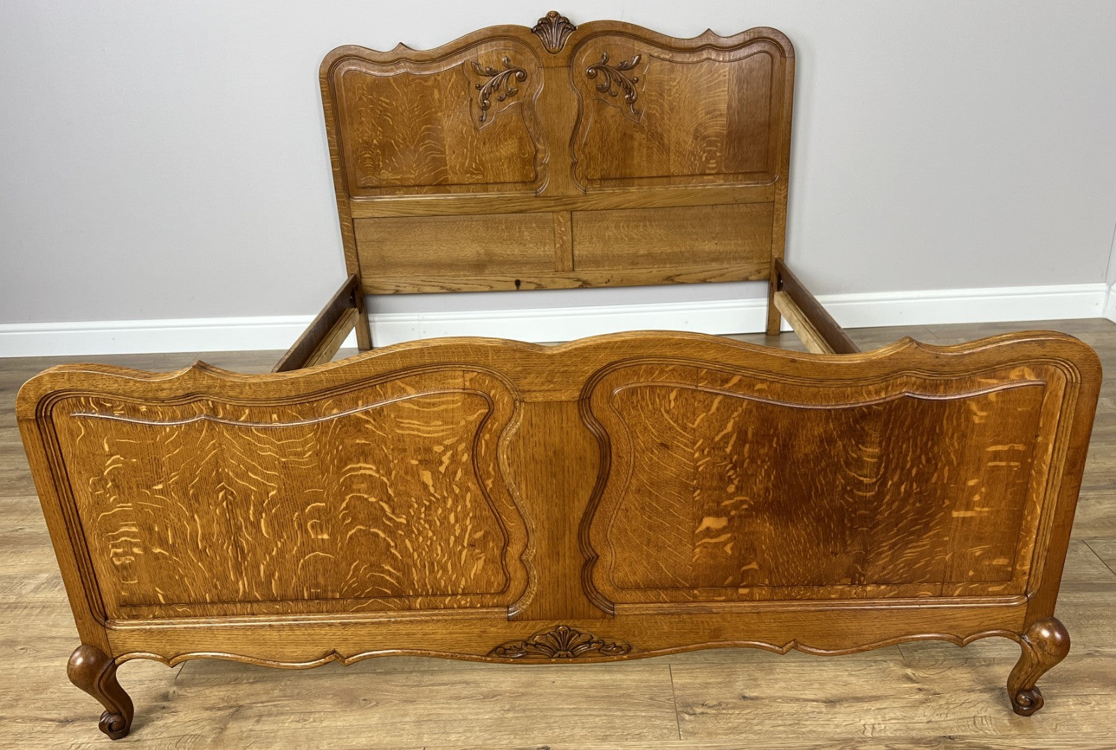 Bed Vintage French Louis XVI Double Bed Frame Oak Carved Headboard LOT 49131