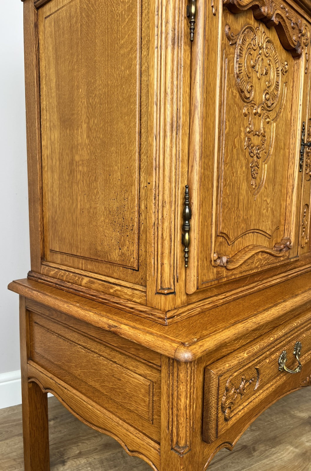 Cabinet Vintage French Louis XVI Oak Display Buffet Carved Sideboard LOT 631611